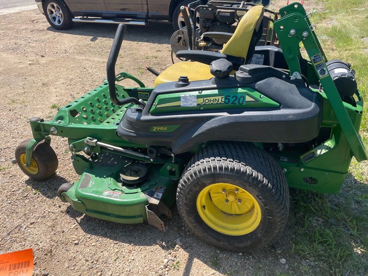 2022-john-deere-la-image-6