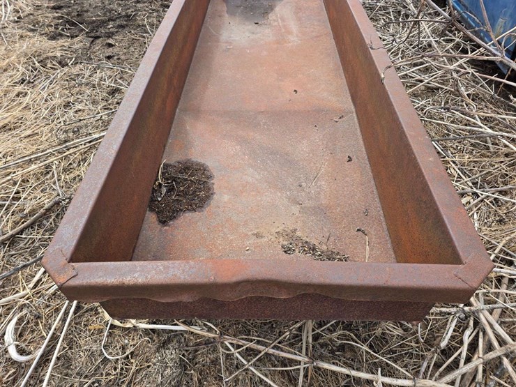 18’-steel-feed-bunk-image-3