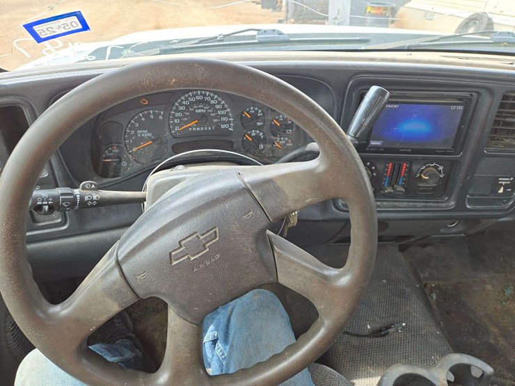 2007-chevrolet-silverado-image-15