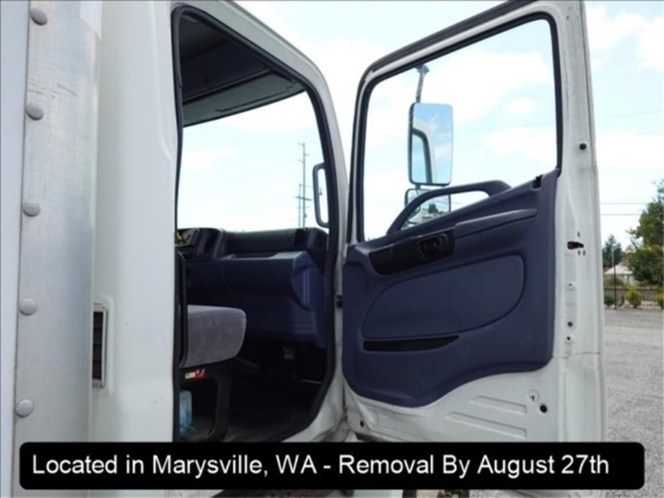 2008-hino-268-image-3