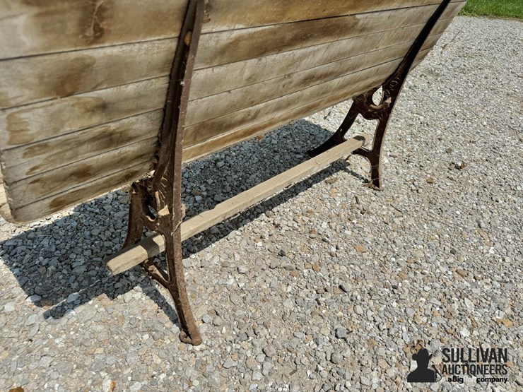 wooden-bench-w/-cast-iron-legs-image-10