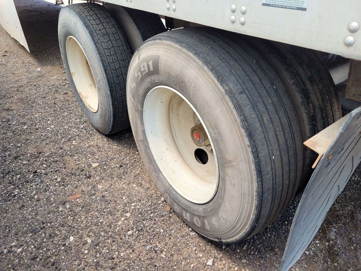 2010-utility-reefer-trailer-image-7