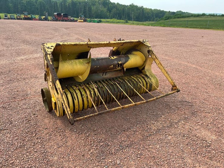 new-holland-770w-image-8