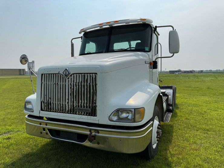 2000-international-9100-image-2