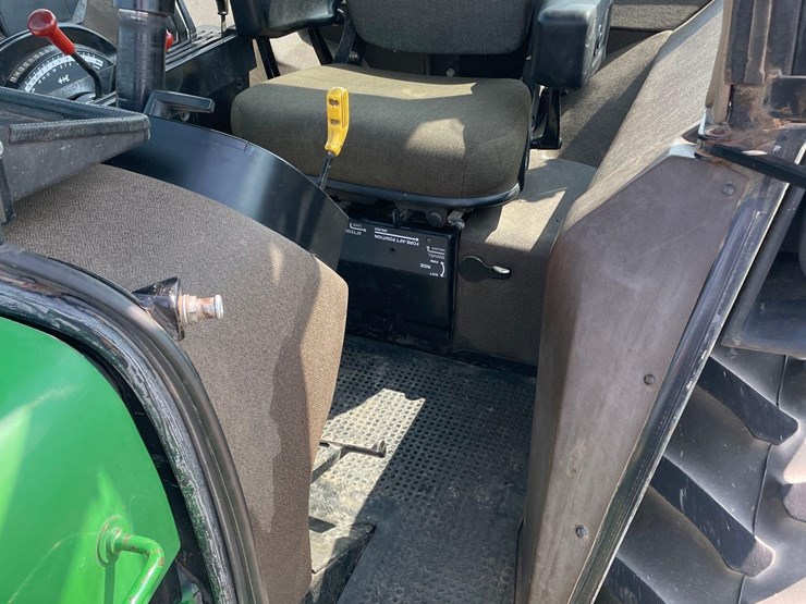 john-deere-4755-image-34