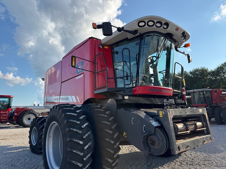 2012-massey-ferguson-9540-image-8