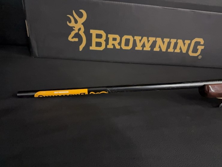 browning-a-bolt-medallion-rifle-image-7