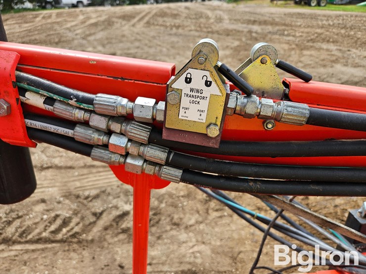 2012-kuhn-krause-8200-flex-wing-tandem-disk-harrow-image-11