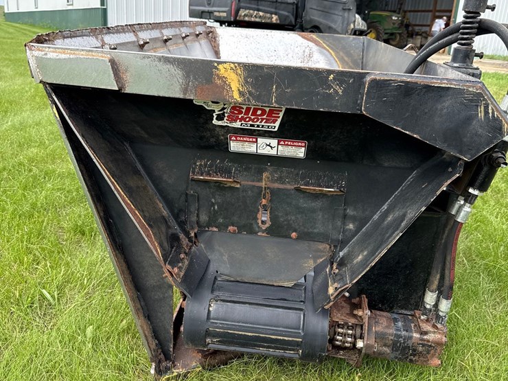 mesch-skidloader-sand-shooter-bucket-image-8