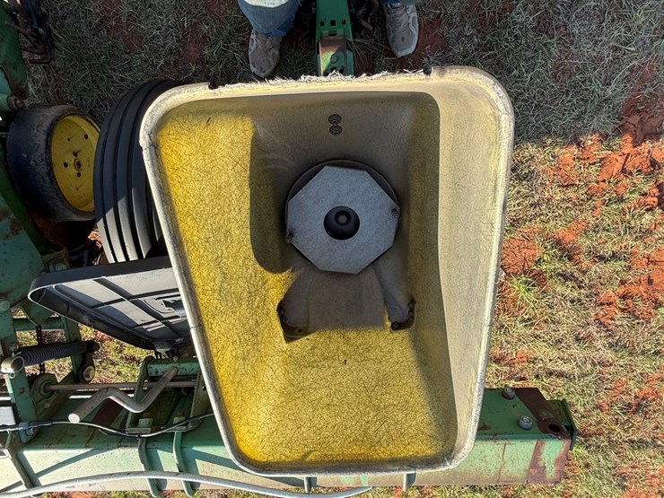 john-deere-7100-image-9
