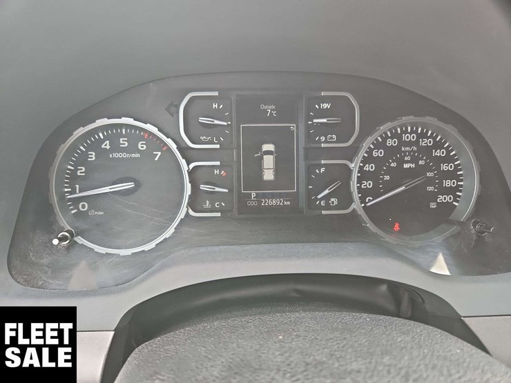 2020-toyota-tundra-image-11