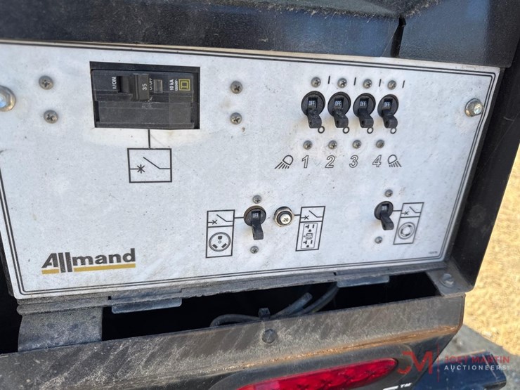 2020allmand-nite-lite-v-series-towable-light-tower-image-9
