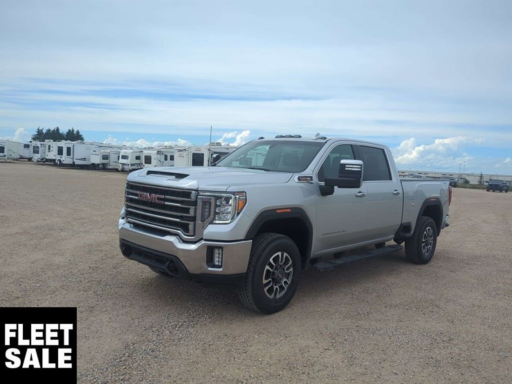 2022-gmc-sierra-2500hd-image-1