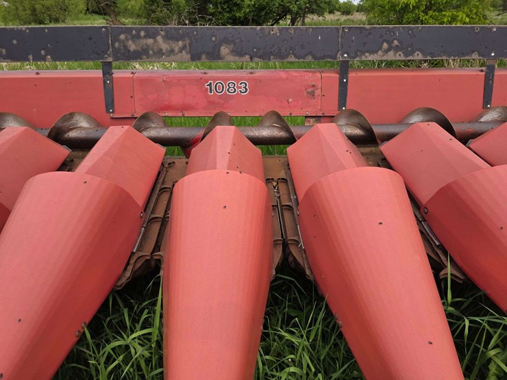 case-ih-1083-image-7