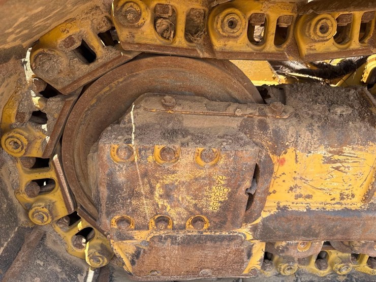 2019-caterpillar-d6k2-lgp-image-12