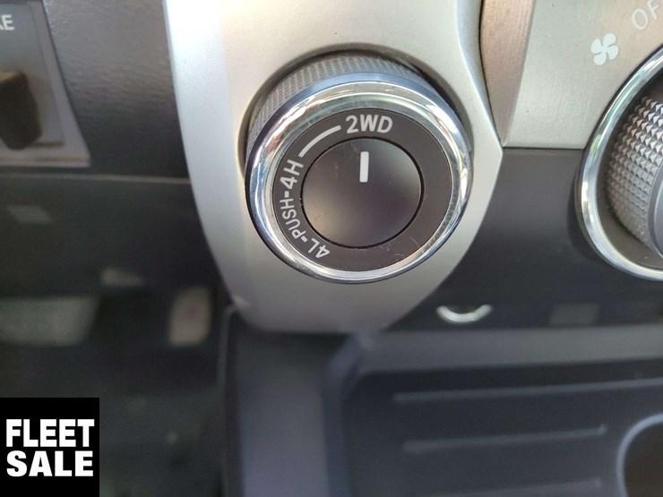 2016-toyota-tundra-image-11