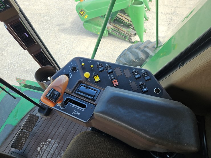 1996-john-deere-9600-image-11