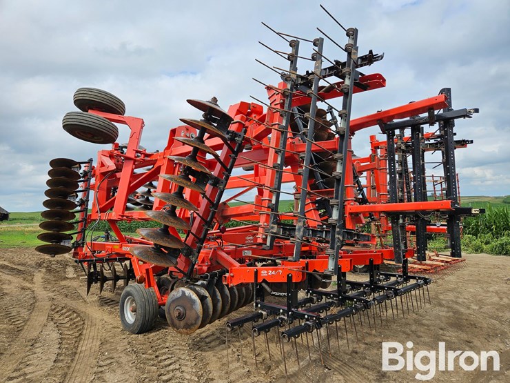 2012-kuhn-krause-8200-flex-wing-tandem-disk-harrow-image-7