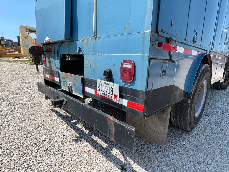 1988-gmc-7000-image-25