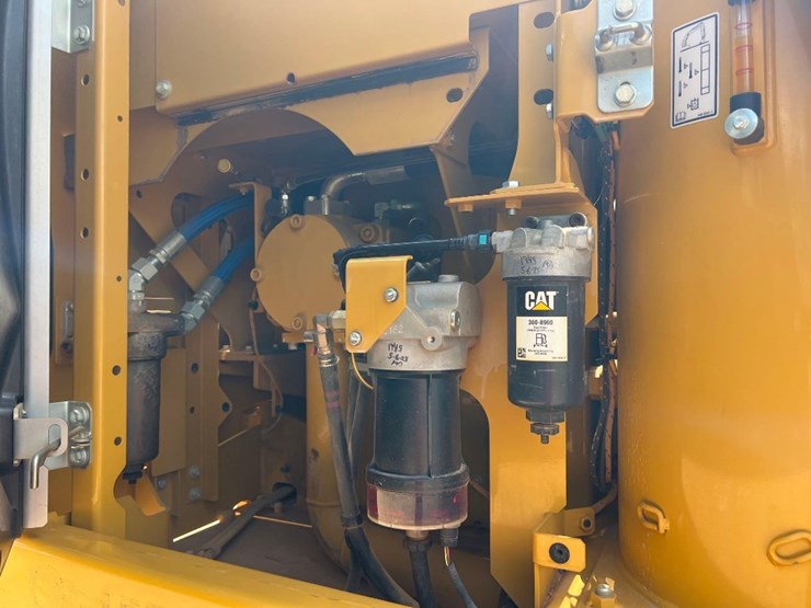 2021-caterpillar-317-image-24