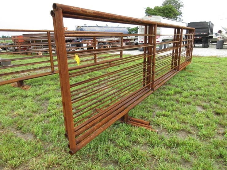 (4)-texas-built-25'-stand-alone-panels-image-1