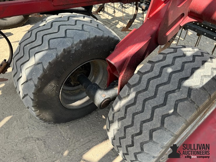2017-case-ih-255-image-12