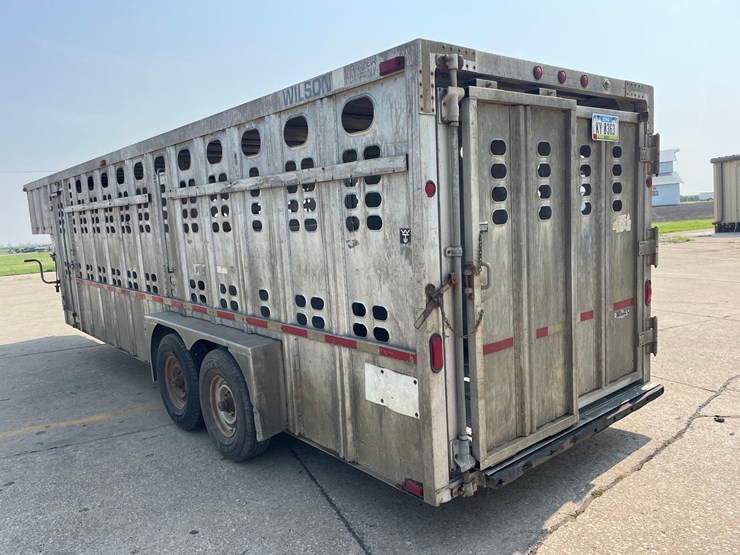 1997-wilson-livestock-trailer-image-3
