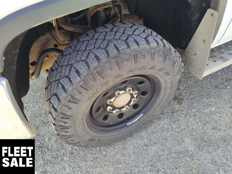 2018-gmc-sierra-2500hd-sle-image-24