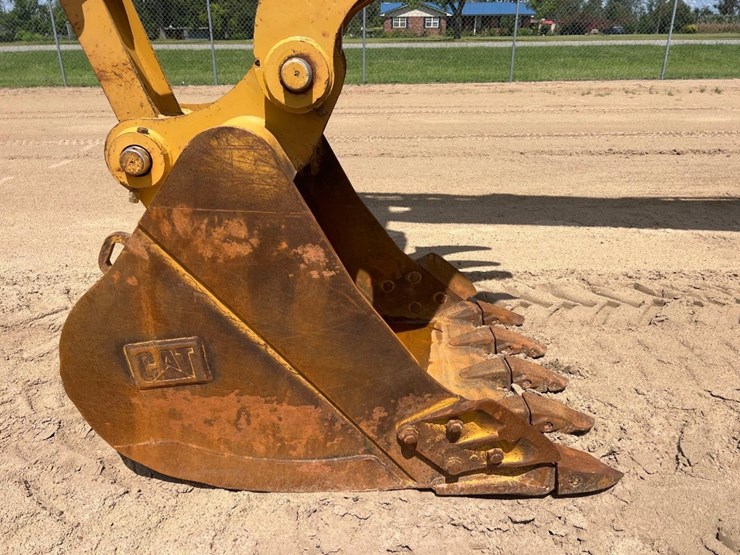 2021-caterpillar-317-image-8