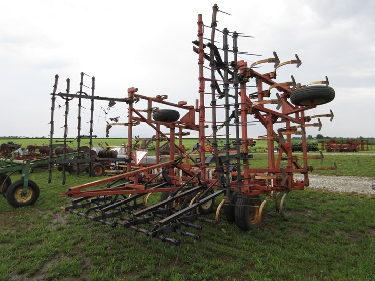wilrich-field-cultivator-image-4