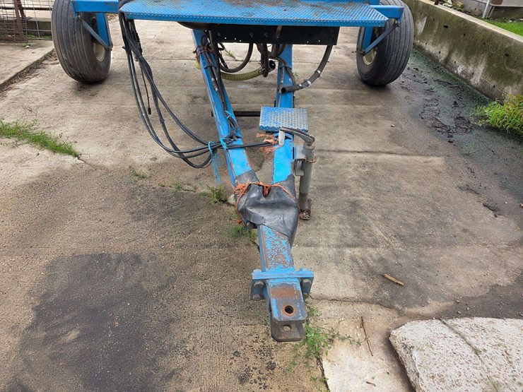 blumhard-60’-pull-type-sprayer,-20”-spacing,-wheels-set-at-120”,-no-pump-or-controls,-500-gallon-pol-image-3