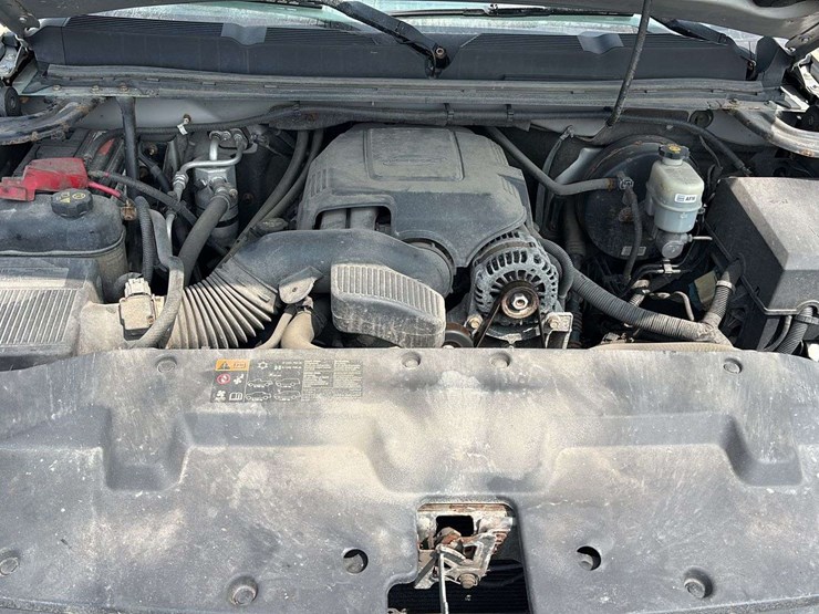 2011-chevrolet-silverado-1500-image-14