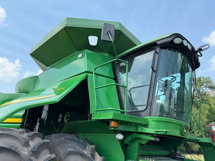 2007-john-deere-9770-sts-image-46