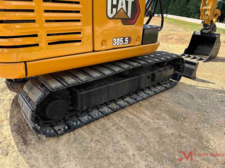2021-caterpillar-305.5-image-22