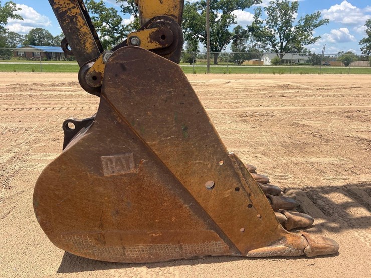 2006-caterpillar-330dl-image-9