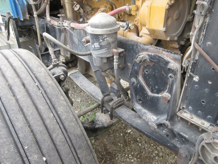 1994-peterbilt-379-image-30