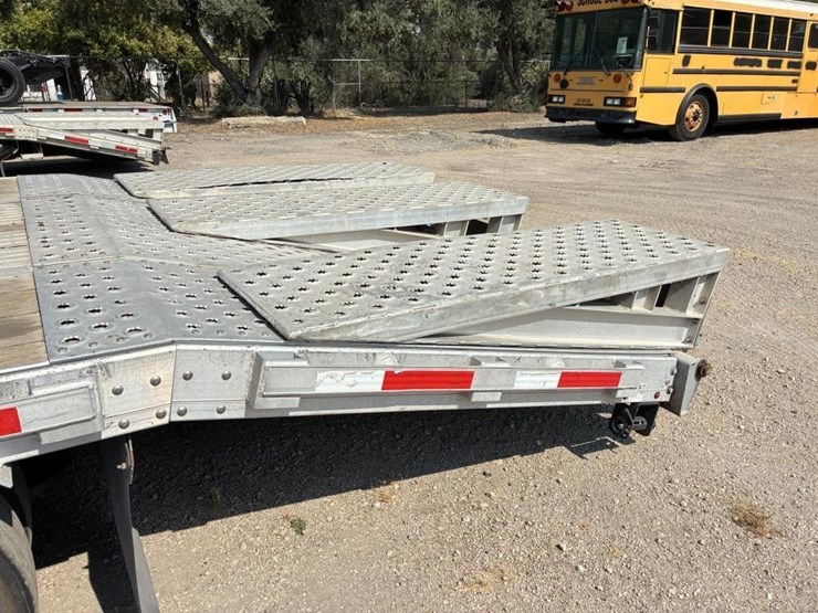 2018-doonan-50'-t/a-flat-bed-trailer-image-8