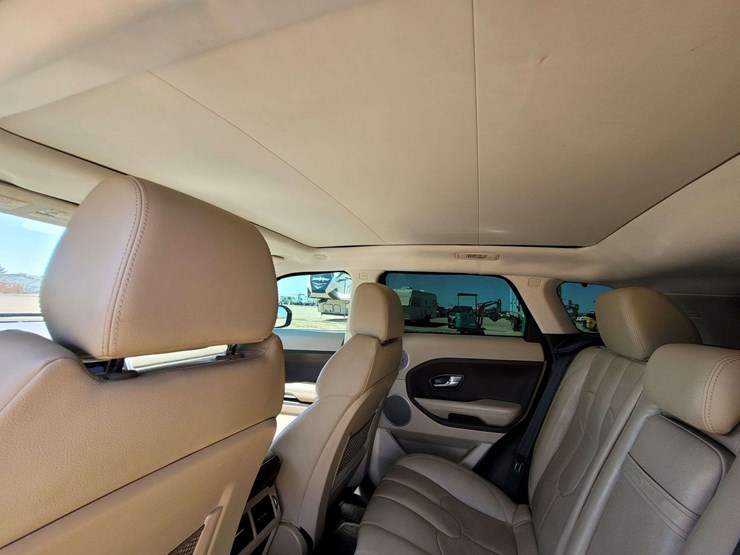 2013-land-rover-range-rover-image-7