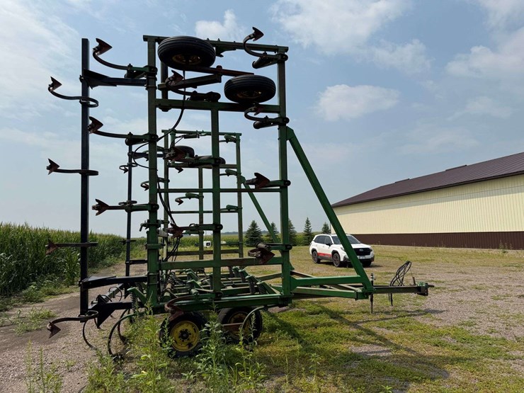john-deere-1610-image-9