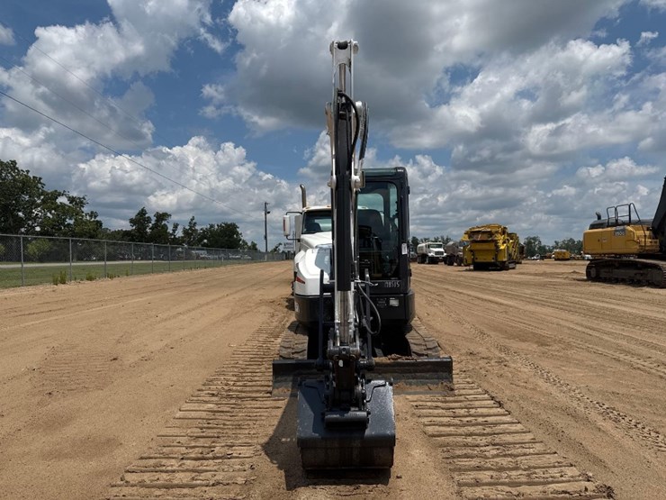 2015-bobcat-e35-image-5