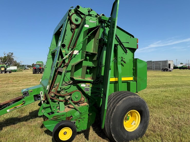 john-deere-468-image-11
