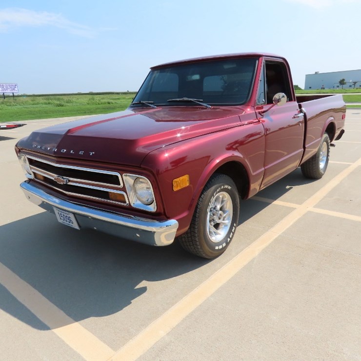 1967 CHEVROLET C10
