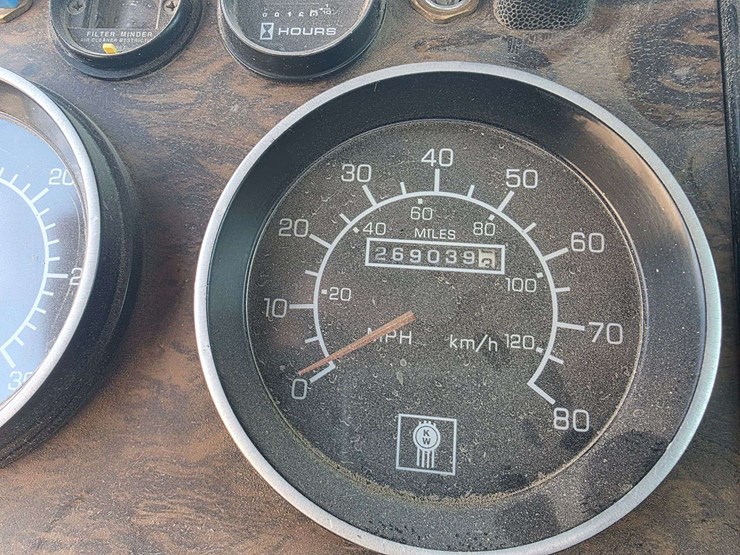 1998-cummins-m11-image-48