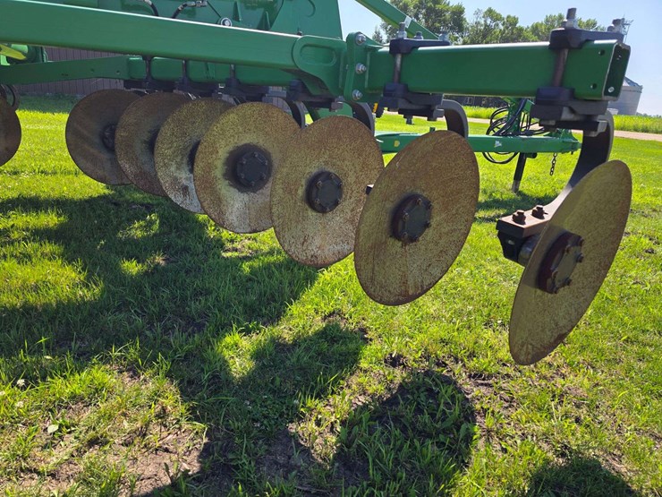 2016-john-deere-18-image-66