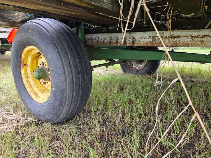 john-deere-running-gear-with-rack,-rack-will-need-work,-11l-15-tires-on-6-bolt-rims,-extendable-hitc-image-8