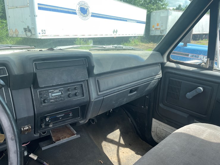 1993-ford-f600-image-29