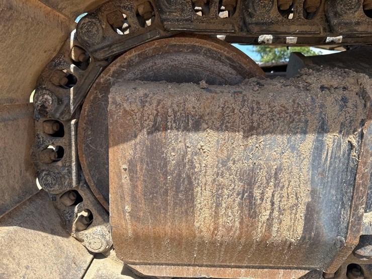 2019-caterpillar-326fl-image-12
