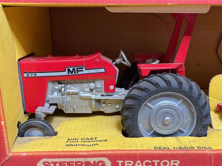 1/16-mf-275-farm-set-nib-ertl-image-5