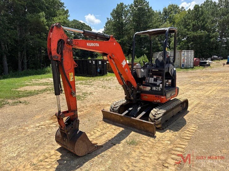2019-kubota-u27-4-image-2