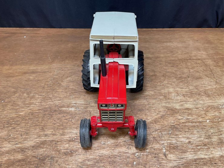 1/16-ih-966-ertl-image-10